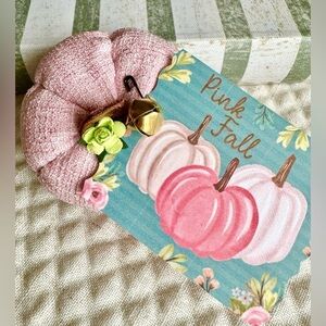 New Halloween Autumn Pink Fall Tweed Fabric Pumpkin w/ Tag, Flower, Bell - 3.25"